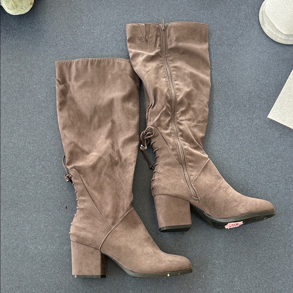 Women's Brown Suede Knee-High Block Heel Boots